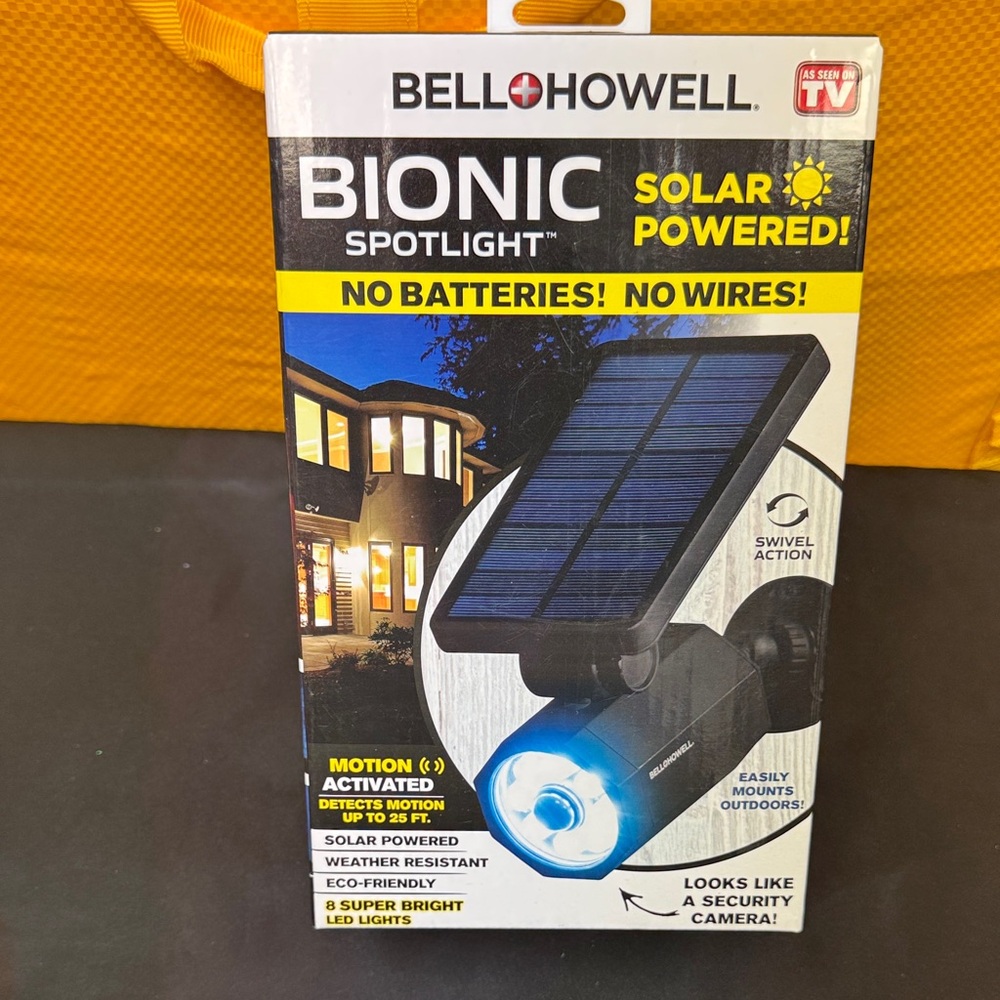 Bell + Howell Bionic Spotlight solar powered no batteries no wires motion active